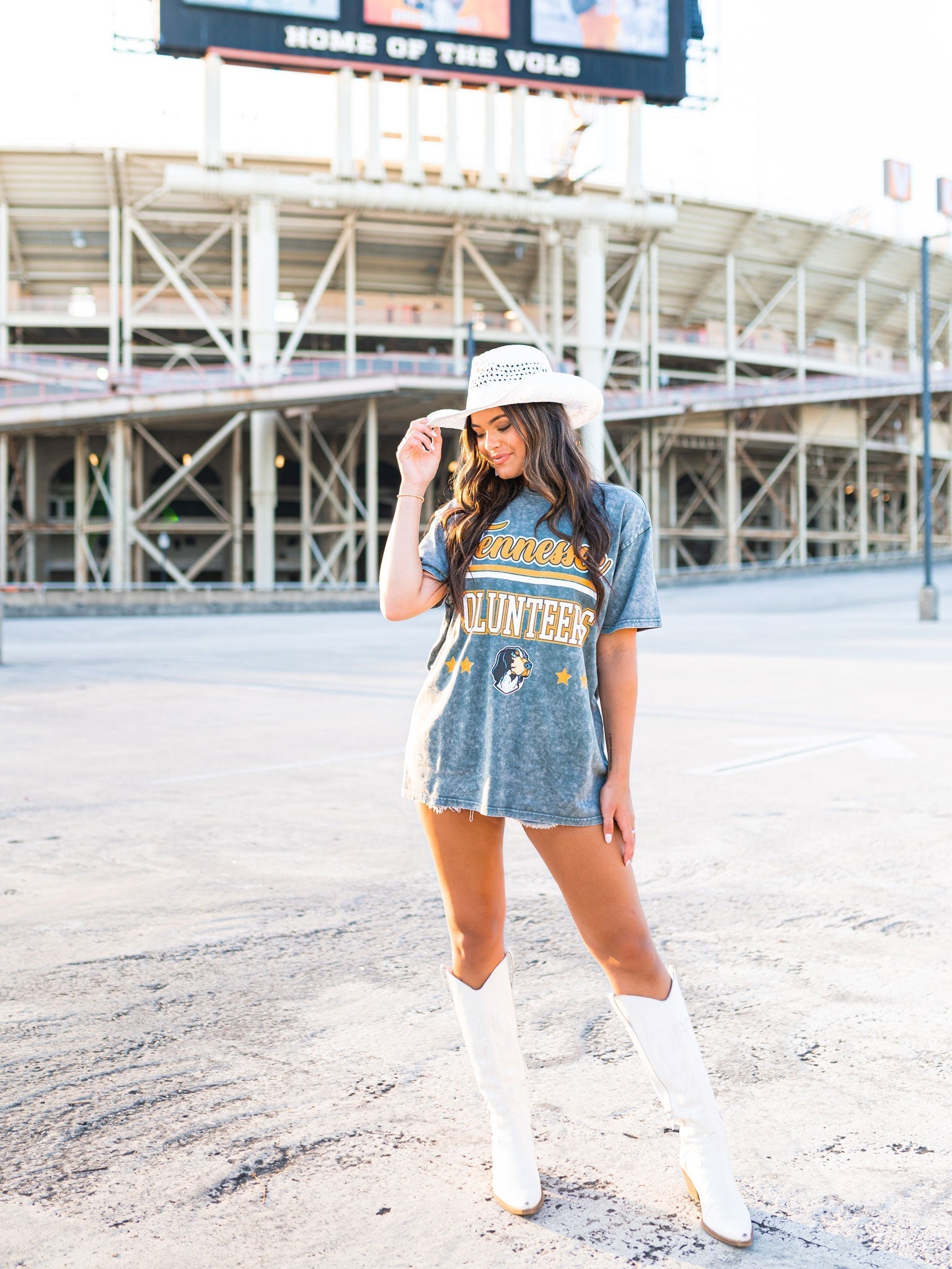 Tennessee Volunteers Here to Play Oversized Crewneck Tee
