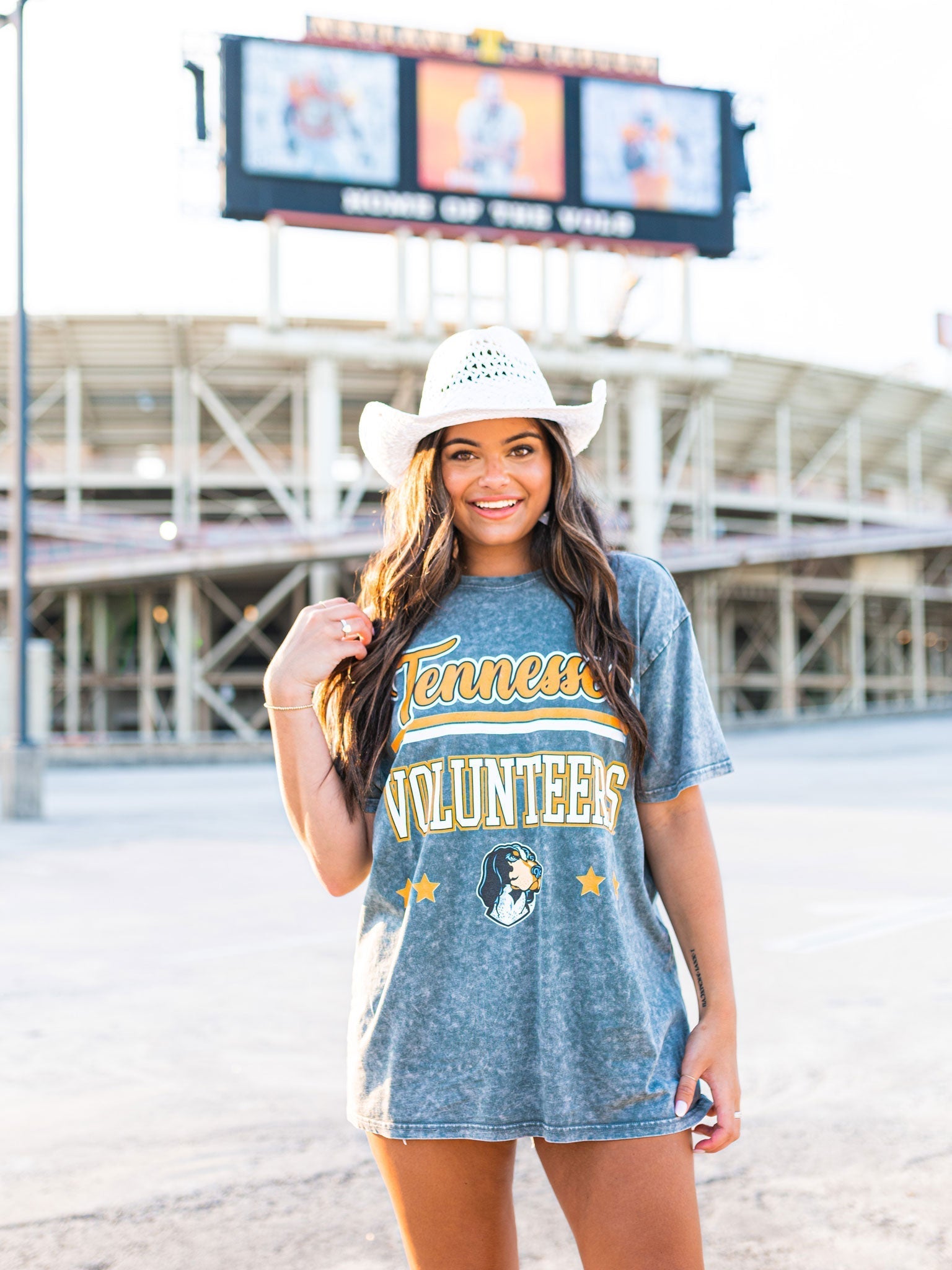 Tennessee Volunteers Here to Play Oversized Crewneck Tee