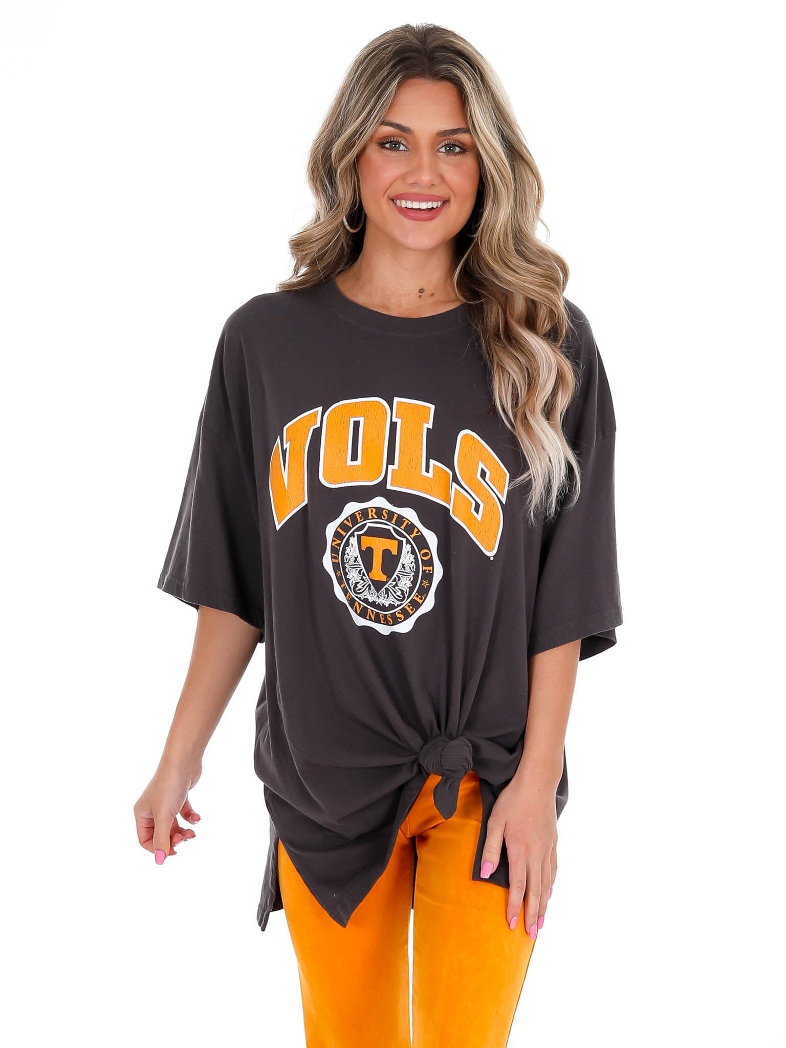 Tennessee Black Winnie Oversized Tee